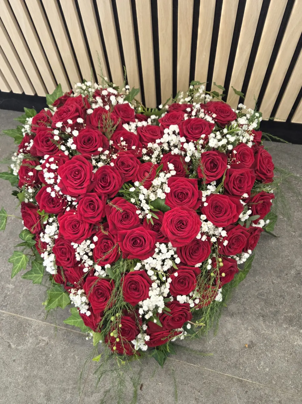 Blumenarrangement 33